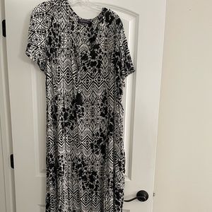 Womens Maxi Dress, Black & White Print